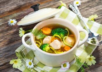 鸡汤怎么炖好喝又营养