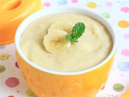 香蕉怎么给宝宝吃好？宝宝辅食香蕉泥做法