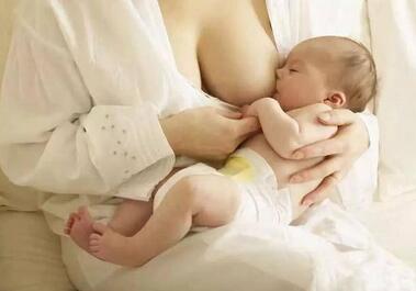 母乳的营养何时满足不了孩子