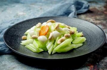 腰果生吃好还是熟吃好