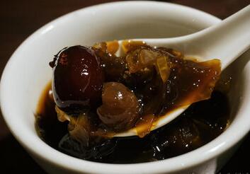 黑糖姜汁银耳汤