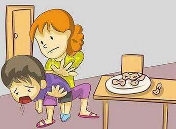 宝宝卡喉咙的注意事项