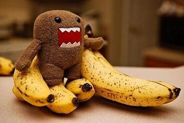 香蕉皮上起黑点的原因