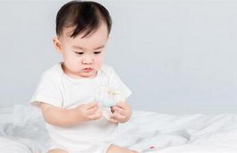 属鼠男孩吉利名字