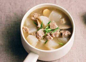 白萝卜炖汤的方法