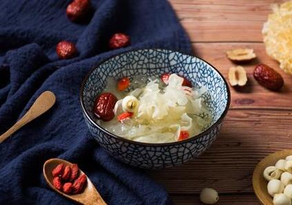 银耳雪梨汤的功效与作用