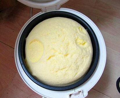 怎样用电饭锅做蛋糕的方法详细步骤