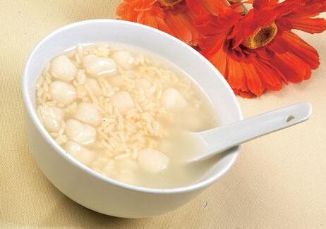 酒酿汤圆的做法