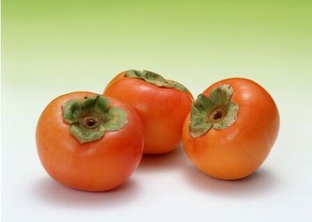 哺乳期怎样吃柿子好