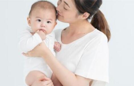 简单大气诗经女孩取名大全