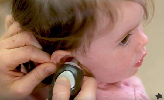 明明是额温枪，为什么对着我手腕测？