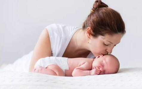 关于宝宝睡眠的10个误区