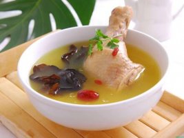 产后多久可以喝鸡汤