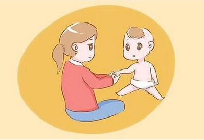 两个月的宝宝大便