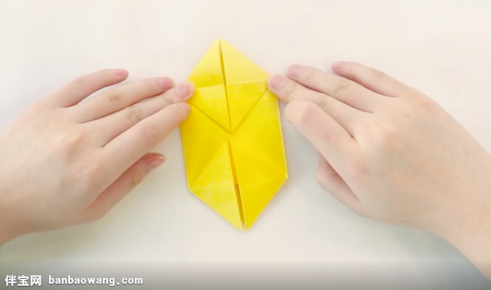 可爱的小兔子怎么折