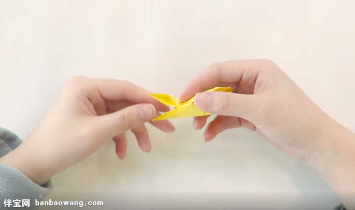 可爱的小兔子怎么折