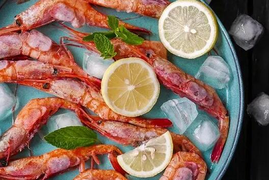 孩子咳嗽期间，这8大类食物一定不能吃