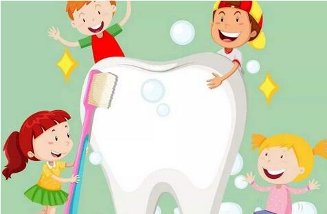 宝宝多大开始刷牙？婴儿牙刷、牙膏该怎么选？