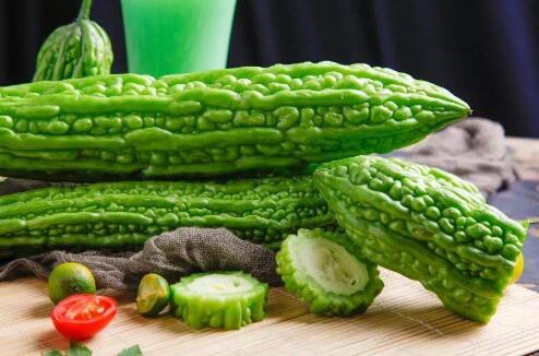 苦瓜的功效与作用有哪些