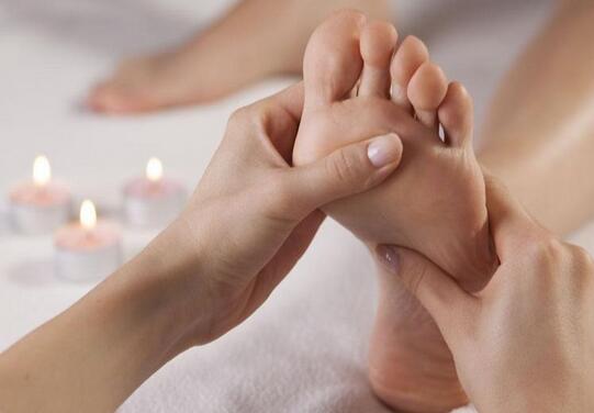 孕妇按摩脚底好不好