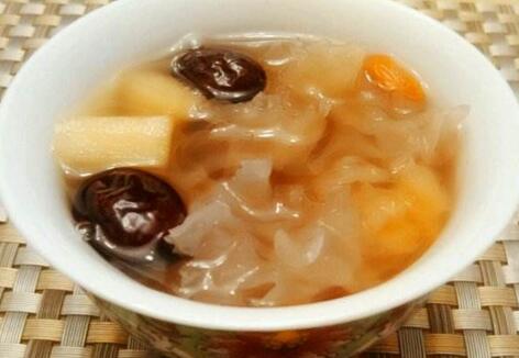 红糖苹果银耳汤