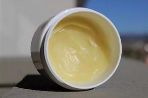 炉甘石洗剂和凡士林能搞定宝宝9种皮肤问题