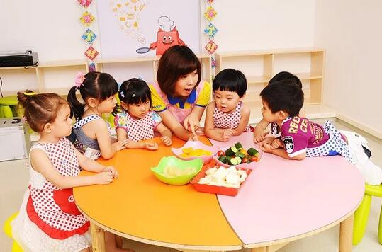 幼儿早教班到底值不值得报？如何选择早教机构？