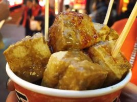 北京小吃一条街之王府井小吃街