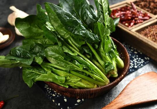 吃什么蔬菜对眼睛好 菠菜