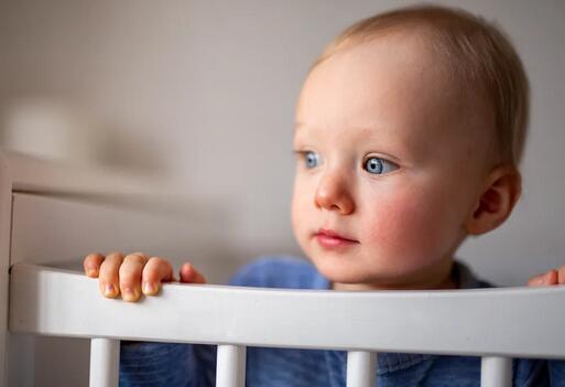 防止宝宝秋天又干又红又糙，做好这两个字就可以