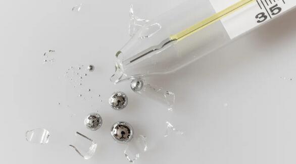 水银体温计将被禁止生产，别再给孩子用了