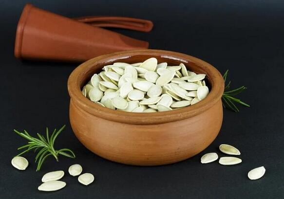 含铁高的食物有哪些 南瓜子