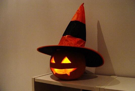 万圣节南瓜灯制作方法