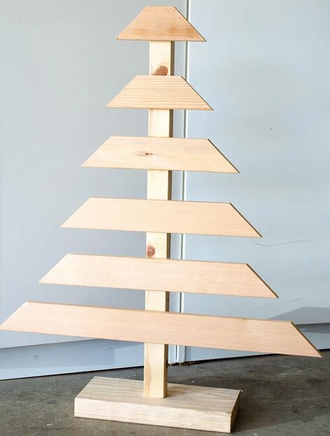 DIY圣诞节袜子树教程