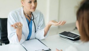 怀孕早期阴道出血的原因是什么？要怎么治疗？