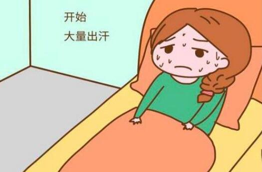 生完孩子容易出汗是什么原因