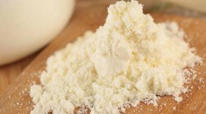 牛奶粉和羊奶粉哪个更适合宝宝？