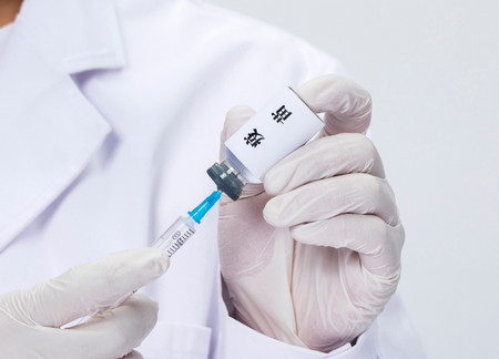 孩子打完疫苗发低烧怎么办