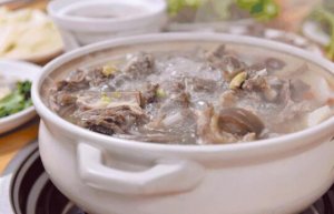 炖羊肉不能少的四种调料