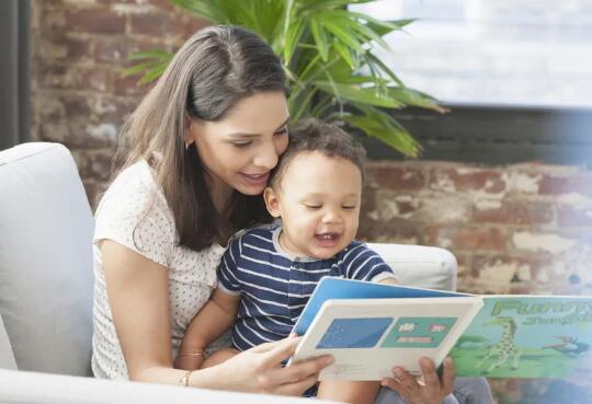 宝宝阅读能力发展的四个阶段，你家到哪个水平了？