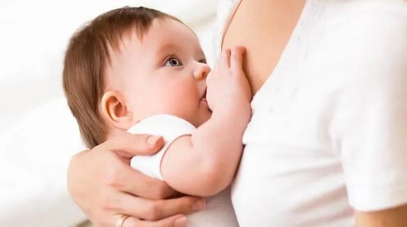 哺乳期不能吃辣、化妆、打疫苗？哺乳禁忌一次说清