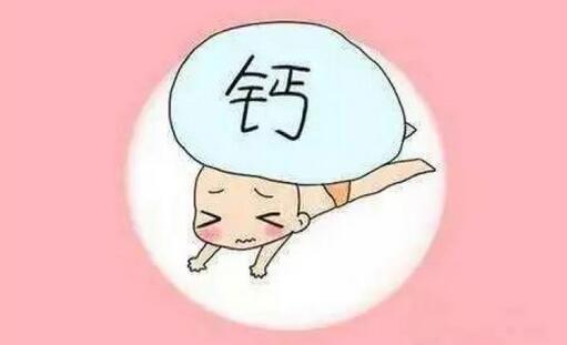 宝宝钙铁锌硒DHA营养素，何时开补？