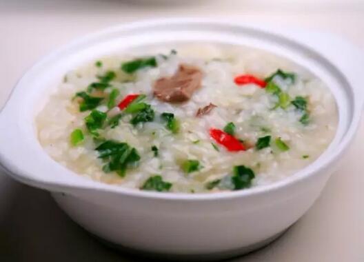 养肝明目：菠菜猪肝粥