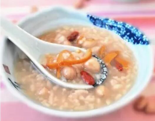 开胃消滞：陈皮大米粥