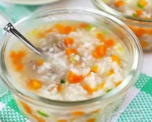 强身健体：胡萝卜牛肉粥