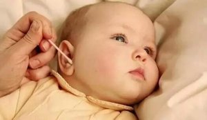 新生儿耳屎要不要掏？