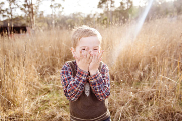 属牛男孩草字头吉利的名字