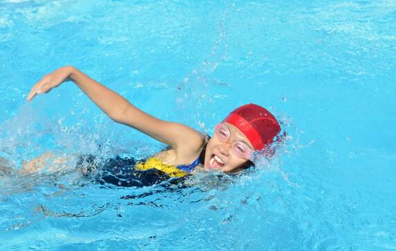 春天是娃的猛长期，注意这5点才能长高长壮