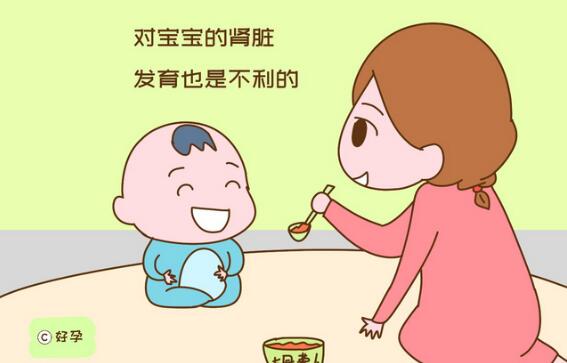 给没满1岁宝宝的辅食里加盐，有什么危害？