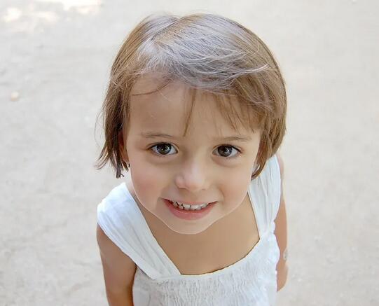 孩子性格内向怎么办？不需要强迫外向